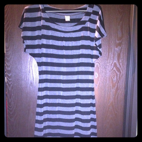 Grey and black dress, size XL