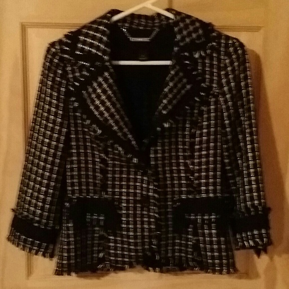 Awesome Poshmark find, but to small for me