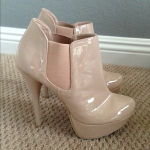 Steve Madden High Ankle Patent Platform