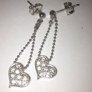 🎊5/$10 JEWELRY🎉 Heart Drop earrings