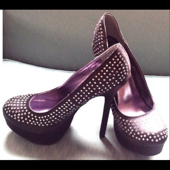 ***BLACK SATIN CRYSTAL HEELS***