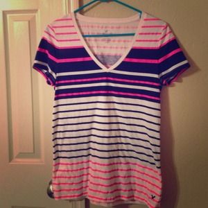 American Eagle V Neck