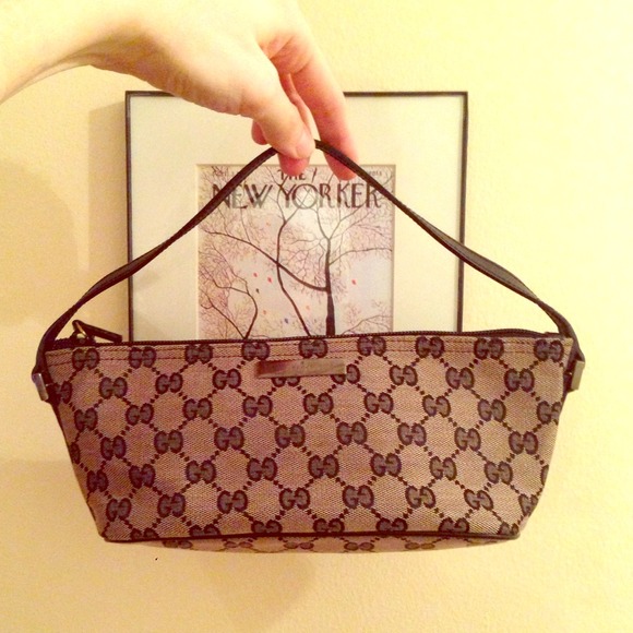 Gucci Handbags - 🎉HP 9/19🎉Gucci Pouchette Purse