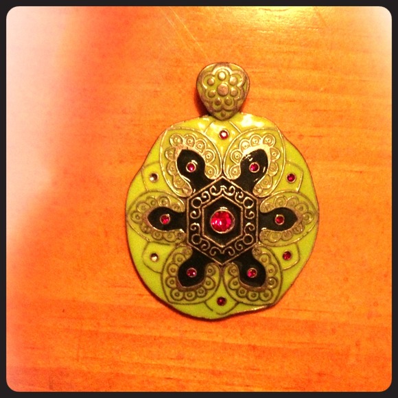 Turtle pendant