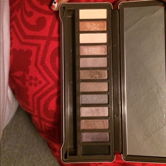 Nake 2 shadow pallete