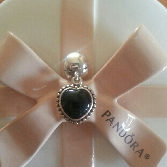 Mi Amor Pandora clip