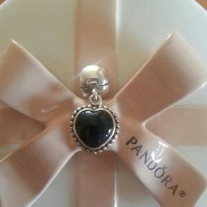 Mi Amor Pandora clip