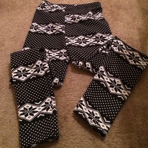 Snowflake fur lined leggings