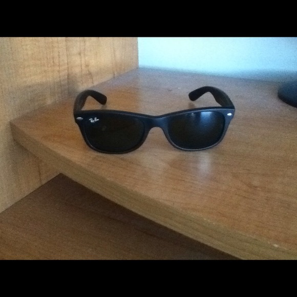 ⛔SOLD!!!⛔Authentic UGG Purple Classic Short Boots - Picture 4 of 4