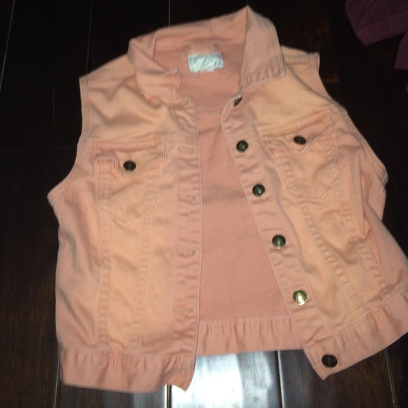 PEACH DENIM VEST