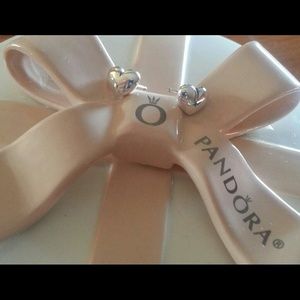 Heart stud pandora earings
