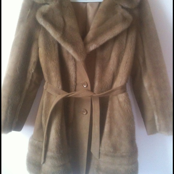 SOLD - Picture 3 of 4