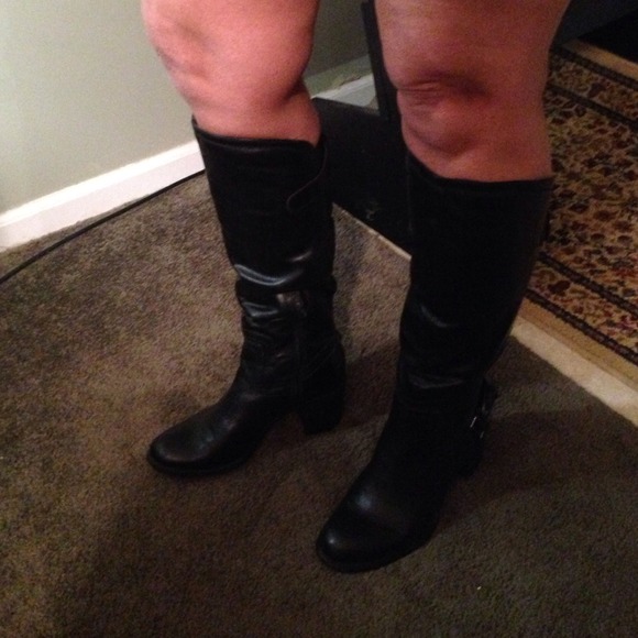 Bass Boots. Black
