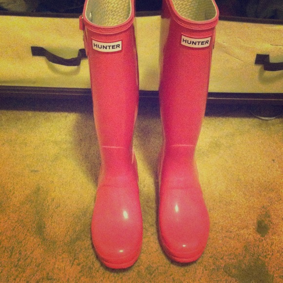 Brand new hot pink Hunter rain boots
