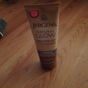 Jergens natural glow tanning moisturizer