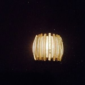 ❌SOLD IN BUNDLE❌ Brand new ring!