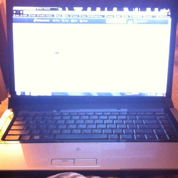 DELL studio laptop - Picture 1 of 4
