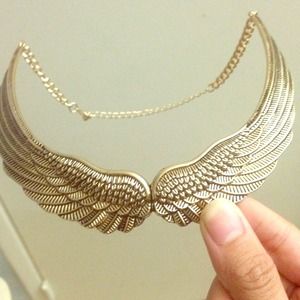 Gold Wing Choker