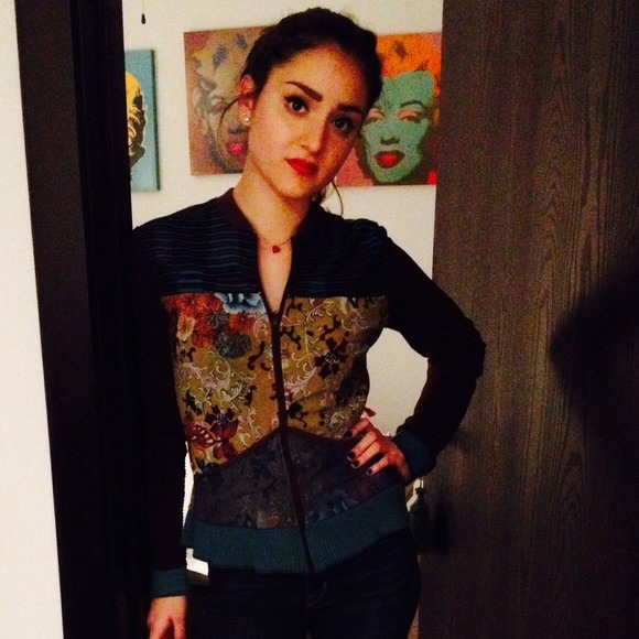 Light earth tone jacket