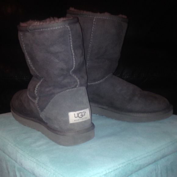 UGG Boots - Grey uggs SIZE: 7