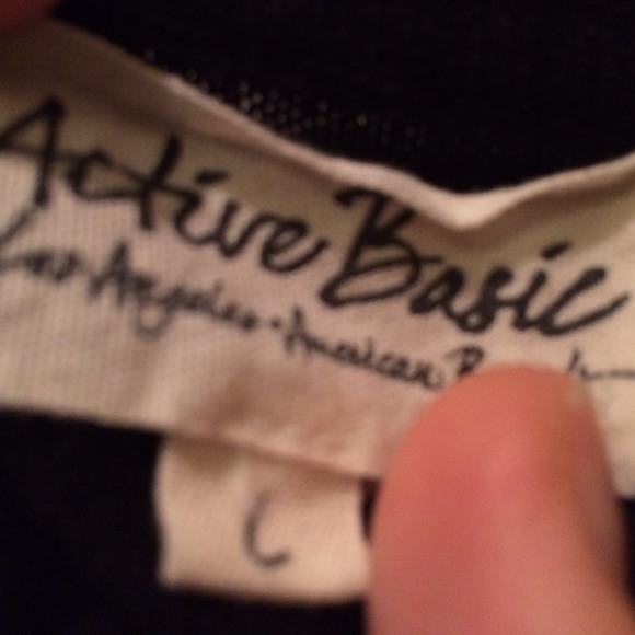 Forever 21 Black Sweater with Front Pocket. Size L - Picture 3 of 3