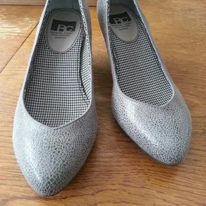 Grey BC Footwear "In the Winner's Circle" pumps