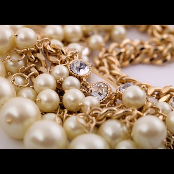 🚫Sold🚫🌟NWT🌟 Cocktail necklace - Picture 2 of 4