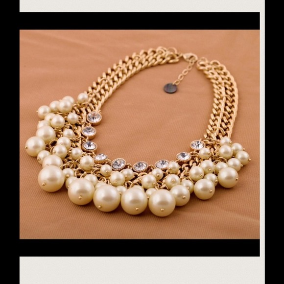 🚫Sold🚫🌟NWT🌟 Cocktail necklace - Picture 3 of 4