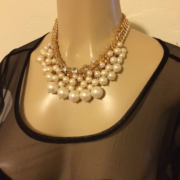 🚫Sold🚫🌟NWT🌟 Cocktail necklace - Picture 4 of 4