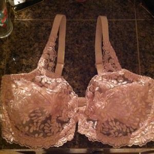 Pink Lace Front Closure Bra NWOT
