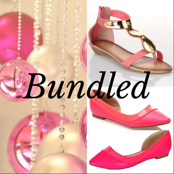 🌟NWT🌟 Coral and gold sandals