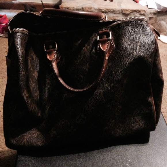 Louis Vuitton speedy 30 AUTHENTIC $350