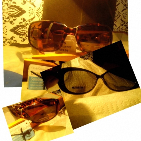 Cheetah print sunglasses