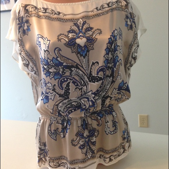 White House Black Market silk blouse - Picture 4 of 4