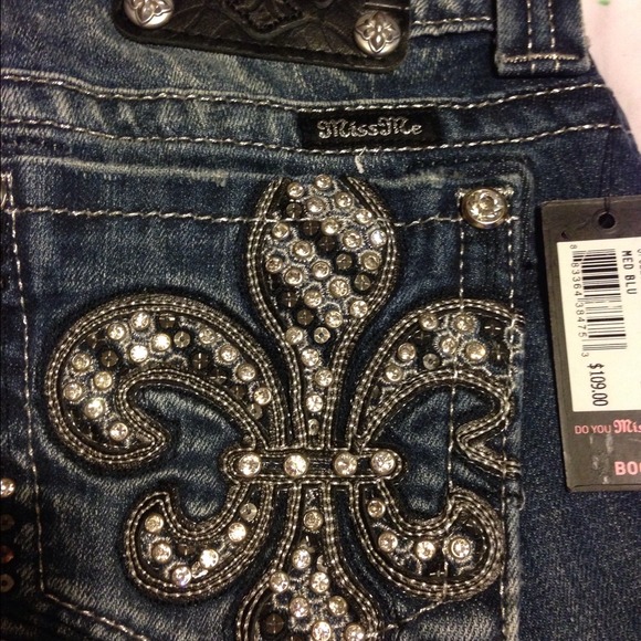 SOLD!!!!! Miss me jeans NWT Sz 25x34