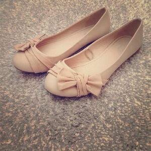Nude flats