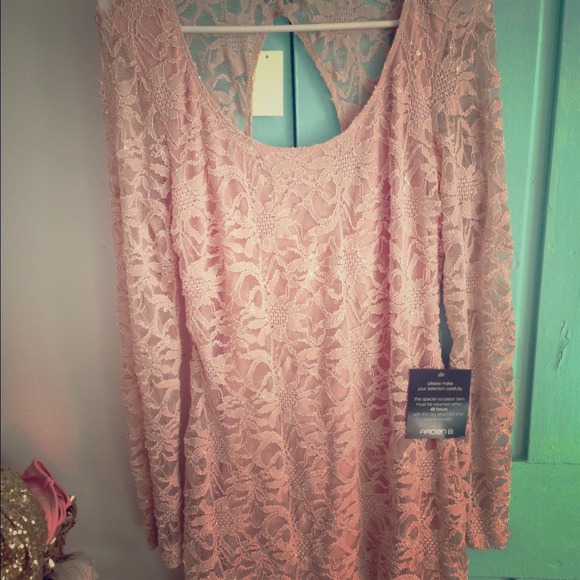 Long sleeved lace and sparkle night dress