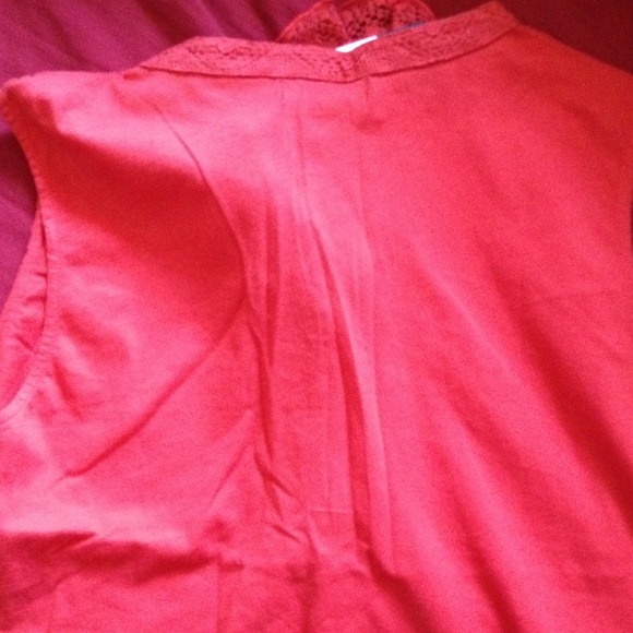 Nwt ruffle lace top - Picture 3 of 3