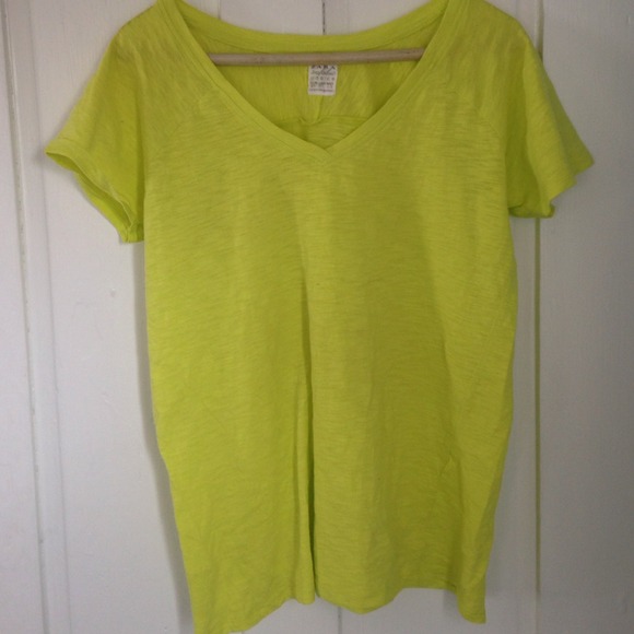 Neon tee