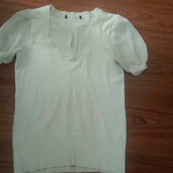 Off white top