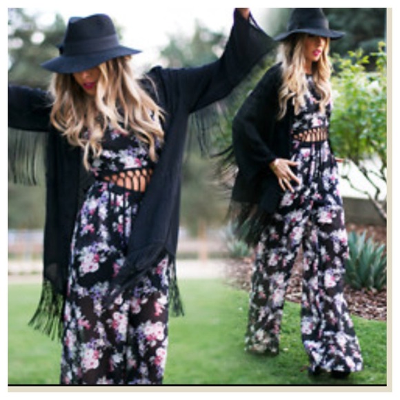 Jackets & Blazers - Chic long fringe kimomo