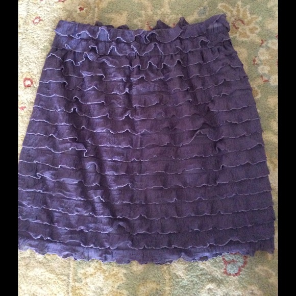 Ruffle skirt