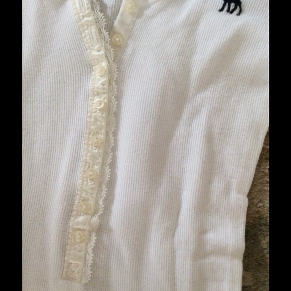 Lace Henley