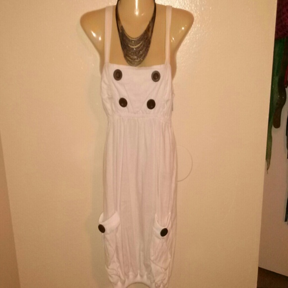 Dress - Picture 2 of 3