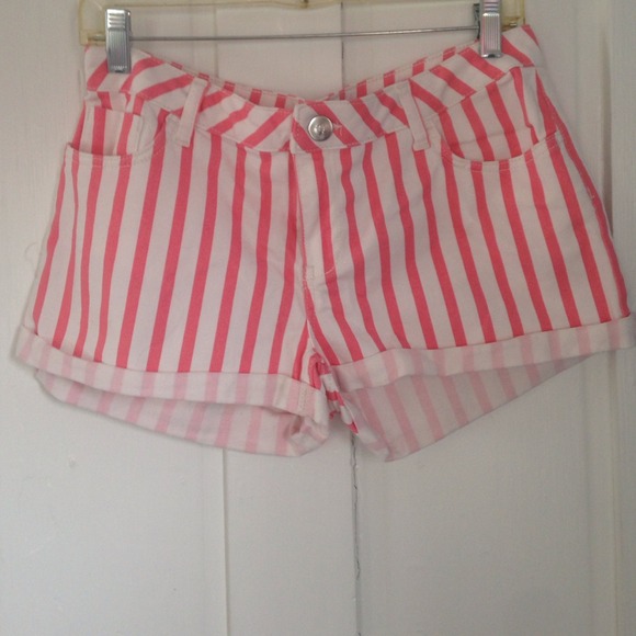 Pink striped candy shorts - Picture 1 of 1