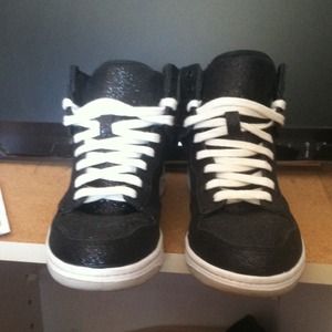 Steve Madden sparkle sneakers