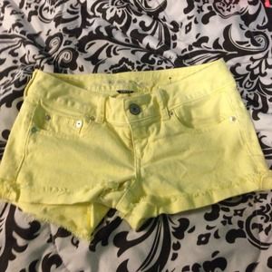 Pastel Yellow American Eagle shorts