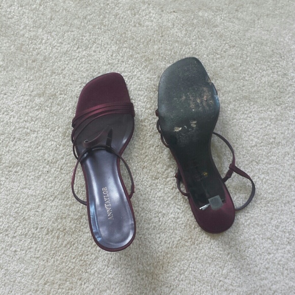 Ann Taylor satin strappy shoes