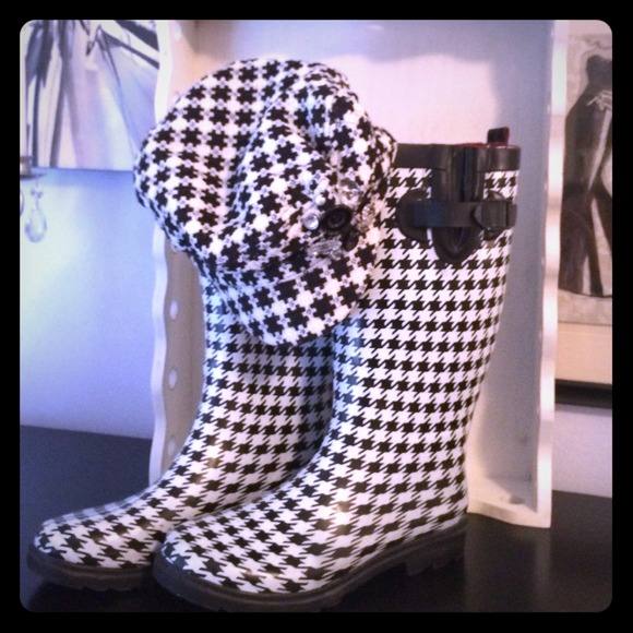 ☔️ RAIN BOOTS ☔️