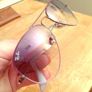 Purple tinted ray bans💜